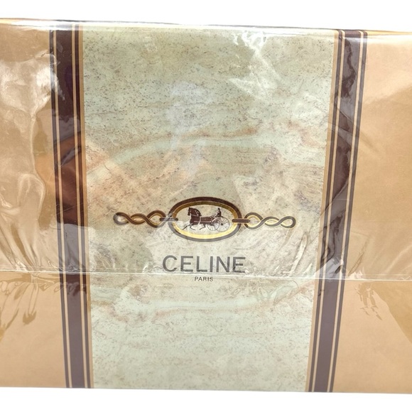 Celine Towel - Picture 3 of 5